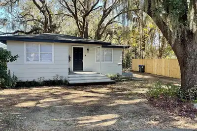 Image de Withlacoochee State Trail on back yard Lake Across Street off Us-41 & Sr-200