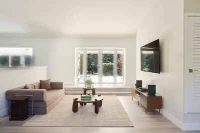 Image de Cumpa's House: Mid-Century Luxury in Miami