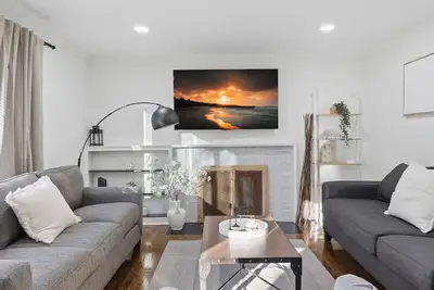 Image de Stylish renovated Kensington 4 bedroom house - Close to Dc