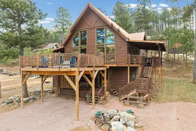 Image de Rushmore Retreat - 3-bedroom cabin with views of Mt. Rushmore in Keystone