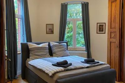 Image de City apartment in old building style