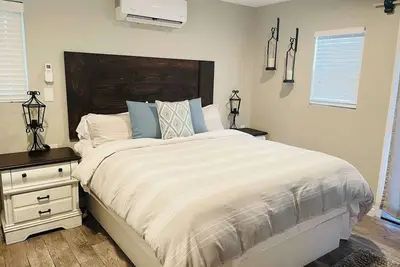Image de Boutique Living at Cozy Blue | Modern Wine Country