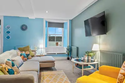Image de Large House in Central Ulverston | Sleeps 10 - Pass the Keys