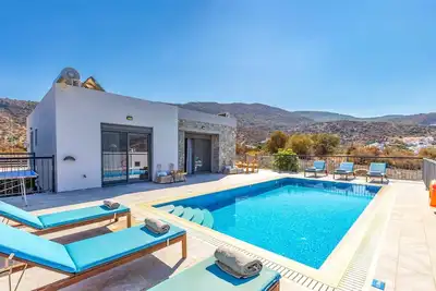 Villa Meliti by Villa Plus