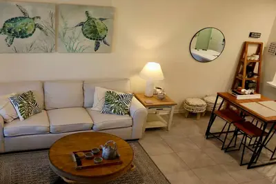 Image de Entire Townhome Minutes from Beach and Airport