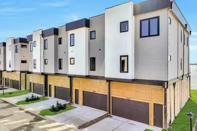 Image de New Luxury Lakeview Townhome 3br/3ba Near Nasa & Kemah