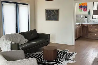 Image de Spacious farmhouse in Elmer, Nj. Perfect for groups or families!