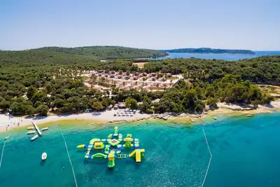 Image de Nice (sta)caravan in Pula with house sea view