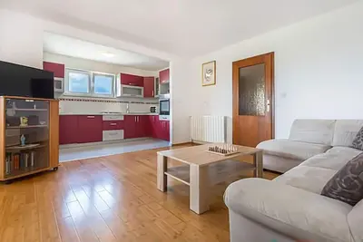 Image de Charmante maison à Sestanovac avec Wi-Fi