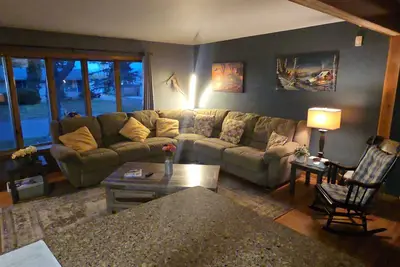 Charming Stillwater home in quiet