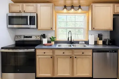 Image de Cove Sweet Cove - 3br + 2br Near the Caverns!