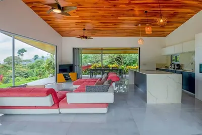 Image de Modern Jungle Home in Ojochal with Year Round Sunsets