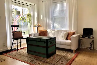 Image de Peaceful + Cozy 2br Oasis