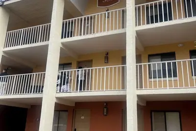 Image de Deluxe 2-bedroom villa with Ac in fabulous Kissimmee\n5 -10 mins From Disney.