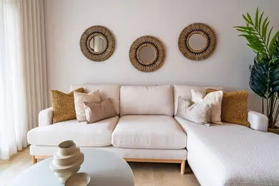 Image de Harbour Heaven: 2-Bed, 2-Bath Apartment Steps from Duquesa Marina and Beach