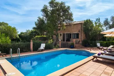 Superbe maison à Arta avec piscine privée, utilisable à l'intérieur comme à.