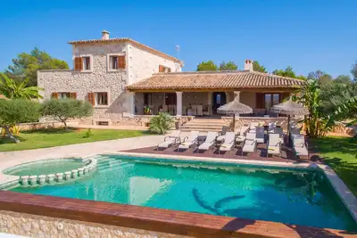 Image de Maison confortable à Campos avec piscine privée, utilisable à l'intérieur.
