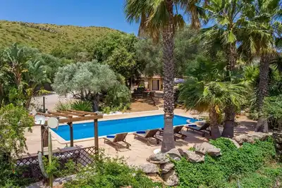 Image de Belle maison à Arta avec piscine privée, utilisable à l'intérieur ou à.