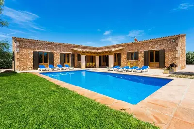 Image de Maison confortable à Campos avec piscine privée, utilisable à l'intérieur.