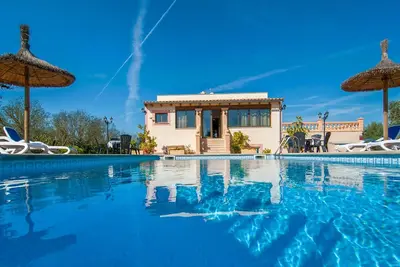 Image de Belle maison à Ariany avec piscine privée, utilisable à l'intérieur ou à.