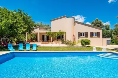 Image de Maison de luxe à Son Servera