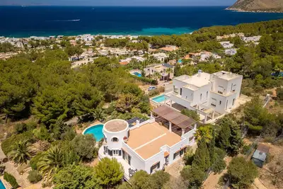 Image de Magnifique maison à Betlem avec piscine privée, utilisable à l'intérieur.