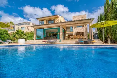 Image de Magnifique maison à Betlem avec piscine privée, utilisable à l'intérieur.