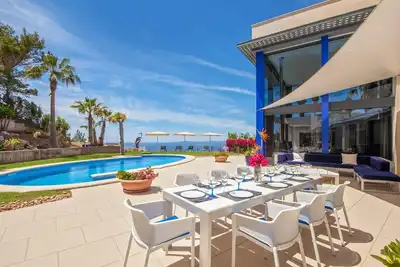 Image de Charmante maison à Badia Blava avec piscine privée, utilisable à.