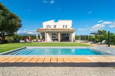 Image de Magnifique maison à Llubi avec piscine privée, utilisable à l'intérieur.