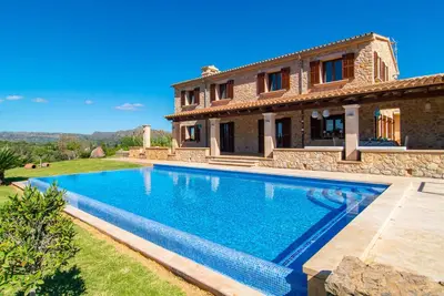Image de Belle maison à Arta avec piscine privée, utilisable à l'intérieur ou à.