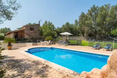 Image de Magnifique maison à Llubi avec piscine privée, utilisable à l'intérieur.