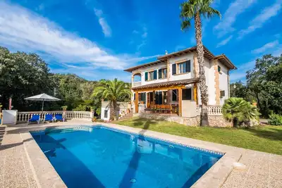 Image de Belle maison à Arta avec piscine privée, utilisable à l'intérieur ou à.