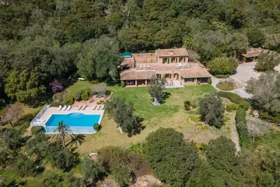Image de Magnifique maison à Esporles avec sauna