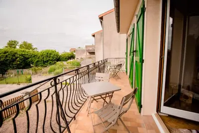 Image de \"Au Chant Des Oiseaux\"\nMetz Sud Village Calme et Charmant\nFace au Golf.