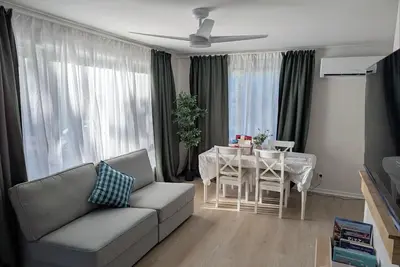 Image de 3-bedroom house in peaceful Macquarie with Ac & free parking for relaxing stays