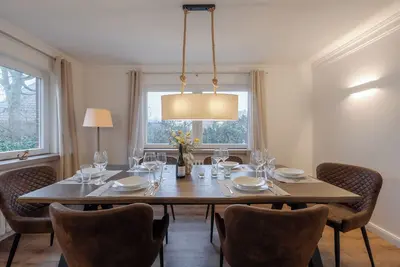 Image de Spacious living, house with garden and real island feeling, central and close to the beach