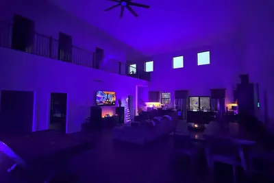 Image de New house with screened in deck/sand Vb/gaming