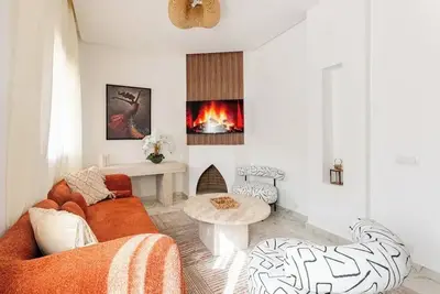 Image de Élégance et Sérénité : Appartement avec Patio au Cœur de Marrakech