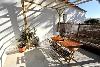 Image de Pine & Apple Sintra Beach House – Calm Coastal Retreat Near the Sea