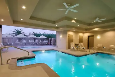 Image de 4 Rooms with 2 Queens for Families with Modern Amenities Near Lake Pontchartrain