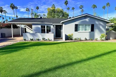 Arcadia–Biltmore Retreat • Pool • Prime Location