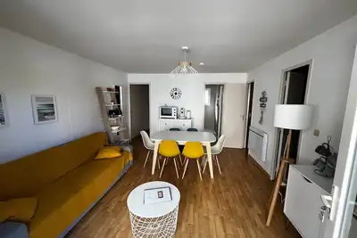 Image de Maison de vacances « Villa du Lac - Souston Plage » avec piscine partagée - Conciergerieland