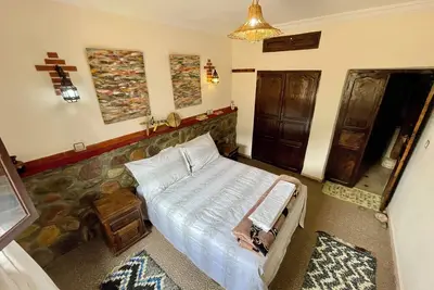 Lake view, comfortable artistic design