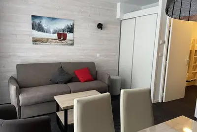 Image de À 150m des pistes de ski, 5ème étage, piscine, terrasse, télévision, casier à ski, 29m², Gourette