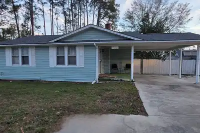 Cozy 2br Home in Douglas, Ga – Comfort & Convenience Await!