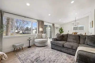 Image de New Farmhouse, Kitchen & Coffee Bar, Near Hospital