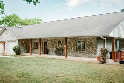 Image de Indian Point Lake House in Garfield, Arkansas