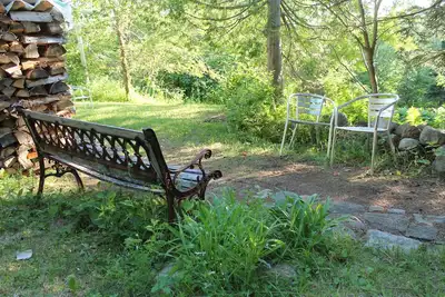Image de Le chalet d'en bas, aux Éboulements, location d'un mois minimum.