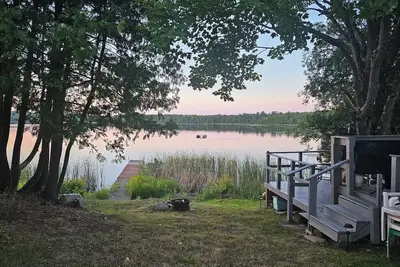 Sunset Point at the Nook — Charming Lakefront Cottage with Spacious Deck & Modern Comforts