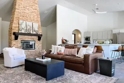 Saguaro Desert | Sleeps 8